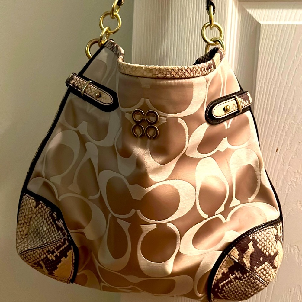 Tan cream coach bag never been worn